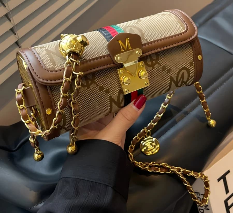 Luxury Brand Women's Evening Messenger Handbag Cylinder Shoulder Bag High-End Designer Stylish Fashion Accessory for Girls