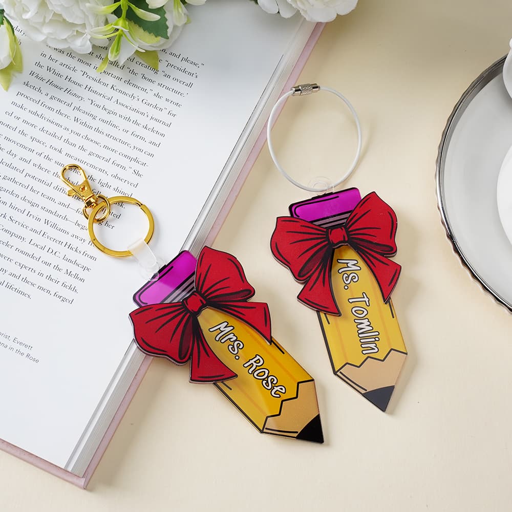 Henkilökohtainen kynä Coquette Bow Design Bag Tag kanssa nimi reppu koristelu takaisin kouluun syntymäpäivälahja opettajille lapsille
