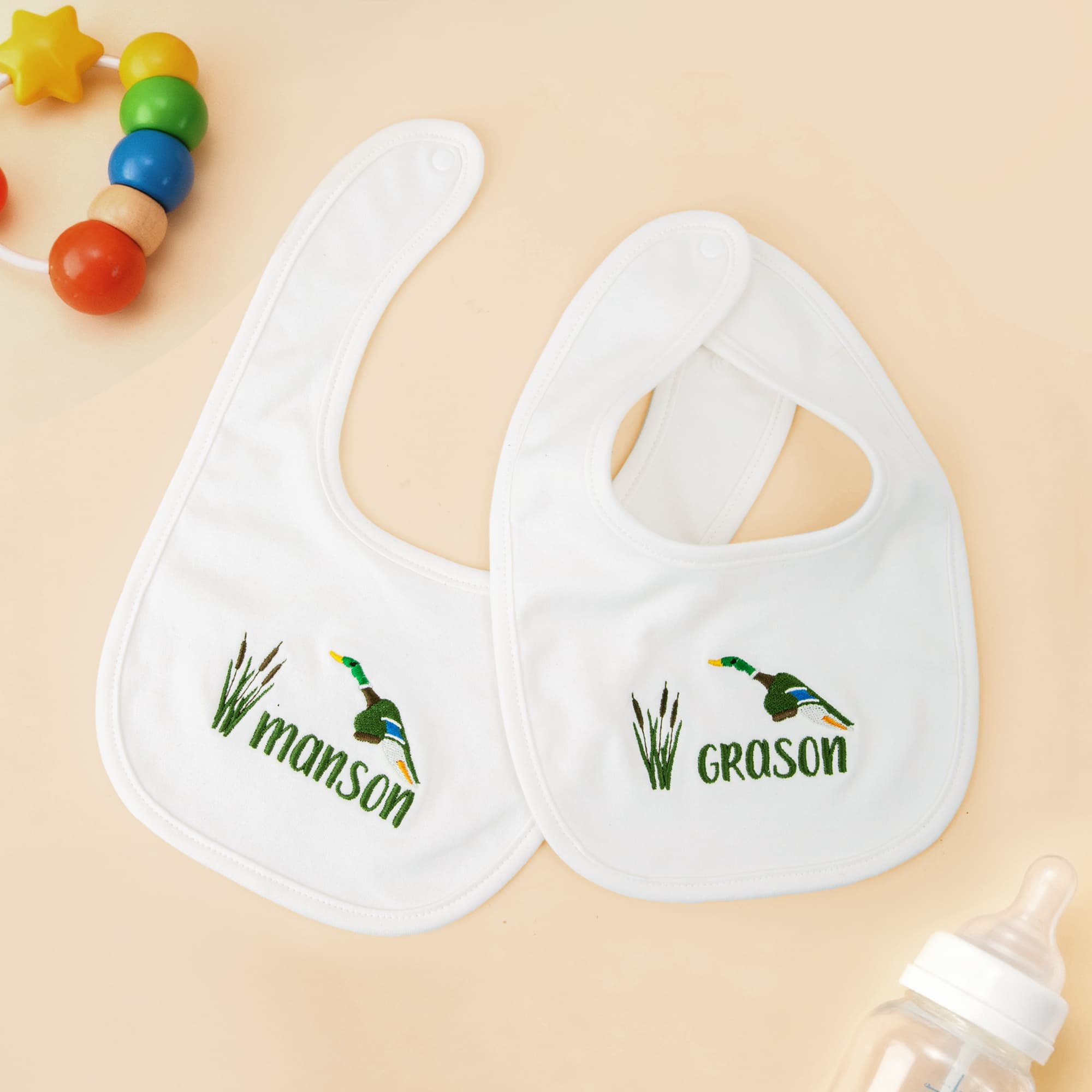 Henkilökohtainen kirjailtu Mallard Duck Reed pehmeä 100% puuvilla Baby Bib nimi ruokinta lisävaruste Baby Shower Tervetuloa joululahja Baby Kidille