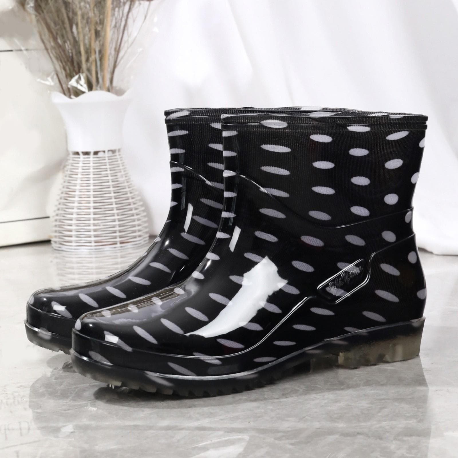 Print Rain Boots Women Waterproof Work Shoes Non Slip Anti Skip Low Heel Fashion PVC Water Shoes Rainboots Mid-Calf Boots Femme cm hot pink