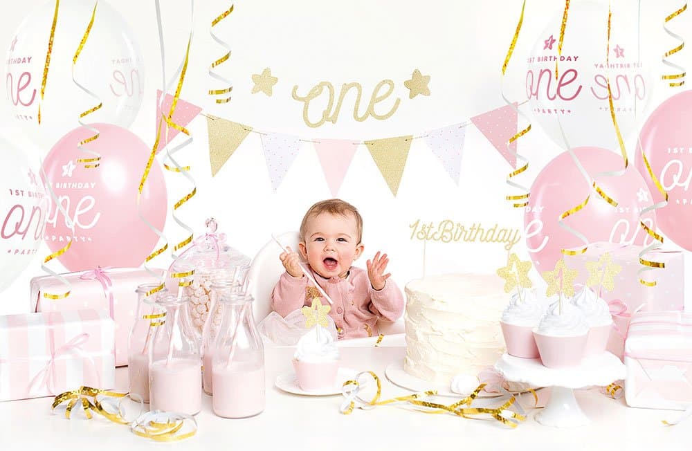 1st Birthday, Koristelusetti