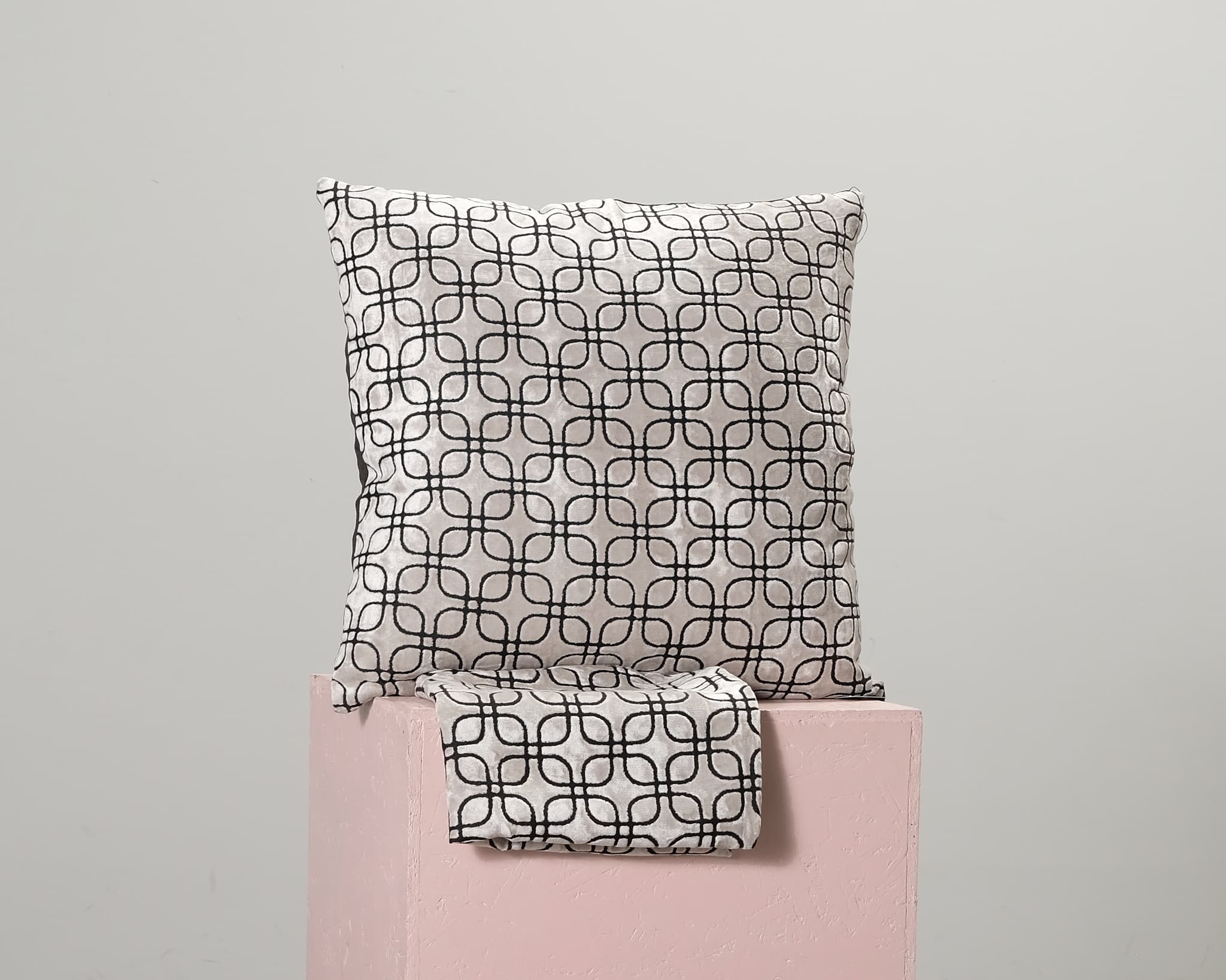 Mio Sixty tyynynpäällinen 60 x 60 cm beige, 4 kpl setti view 2