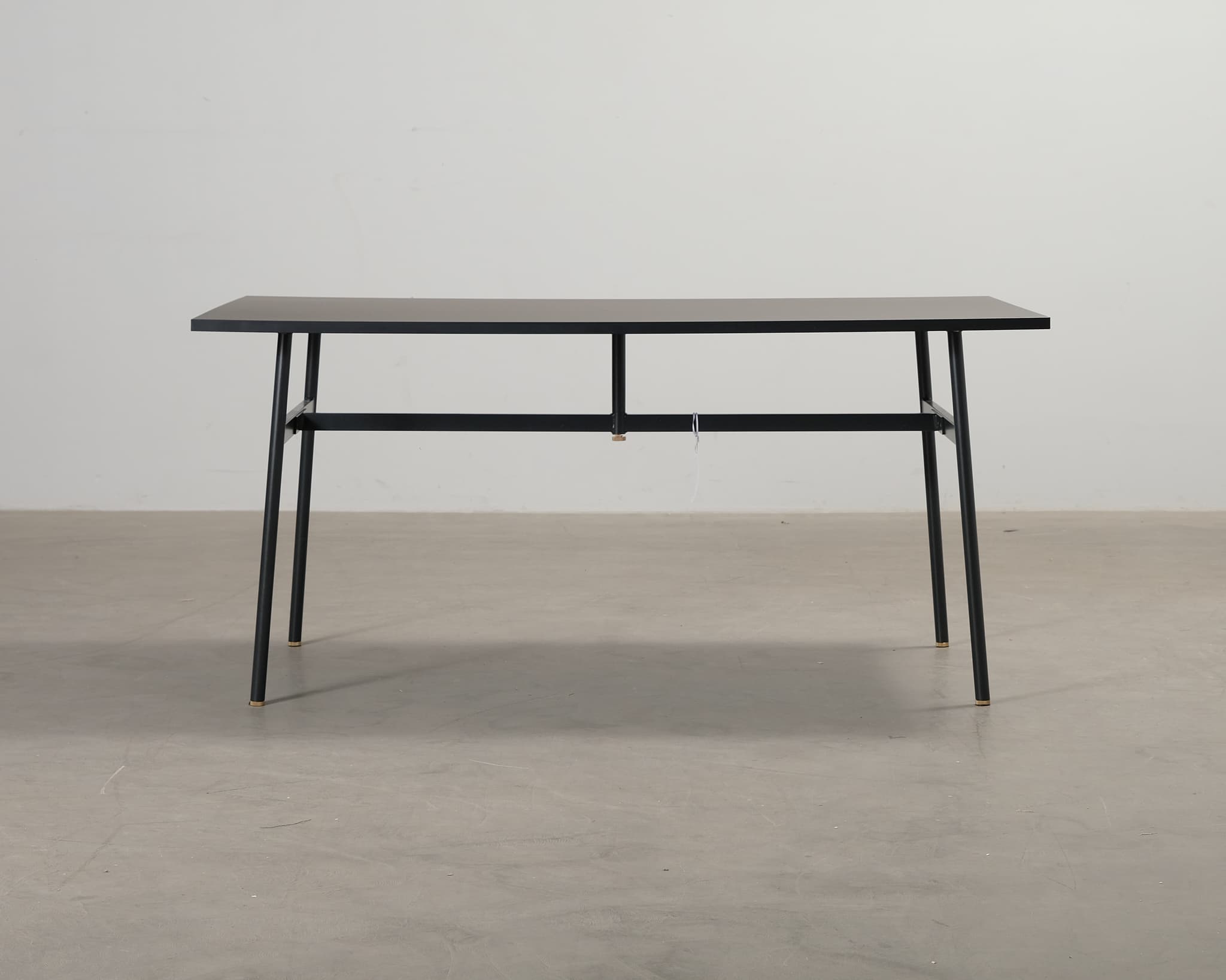 Normann Copenhagen Union pöytä 160 cm musta