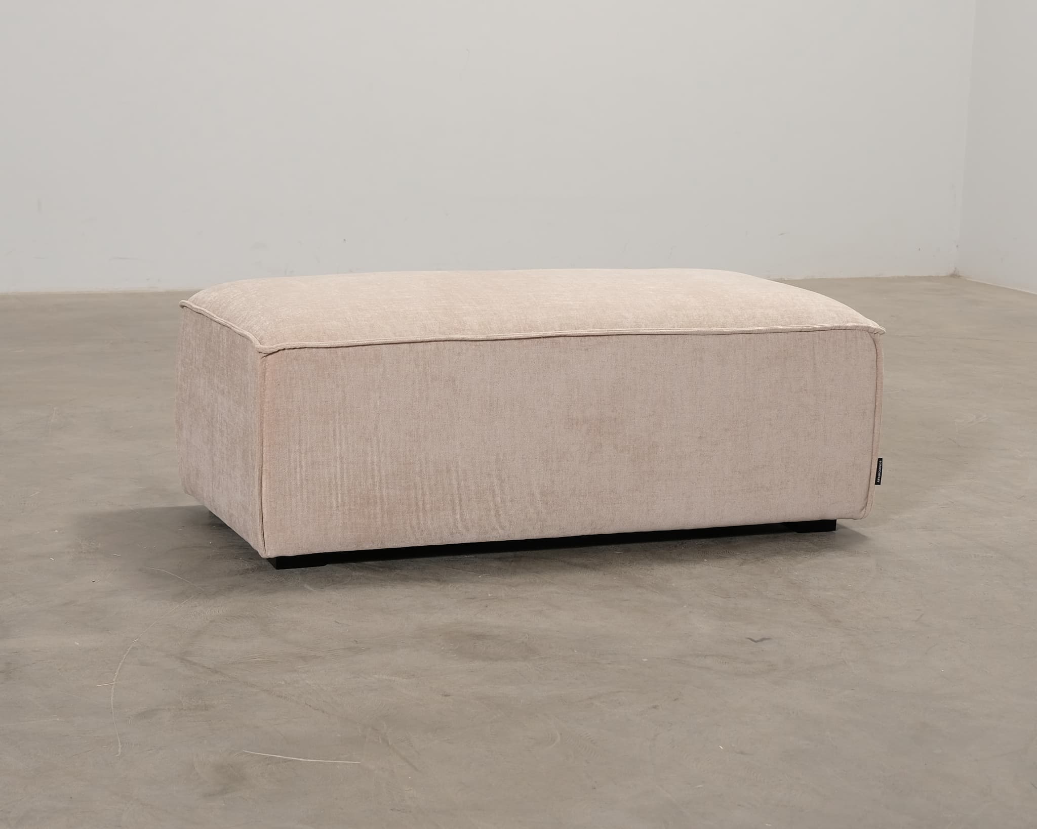 Sofacompany Daphne rahi beige view 2