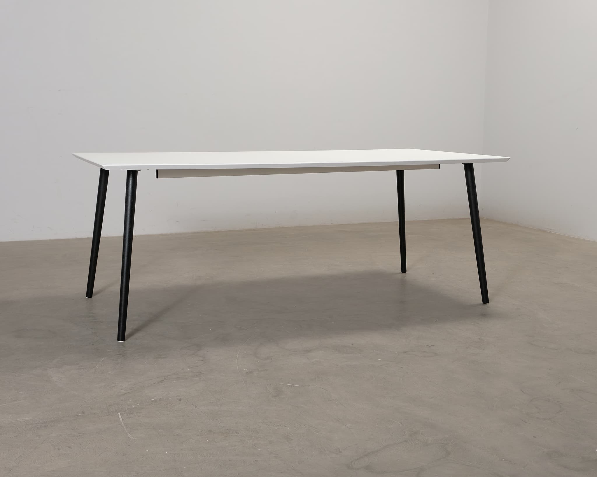 Sofacompany Allie ruokapöytä 200 cm valkoinen view 2