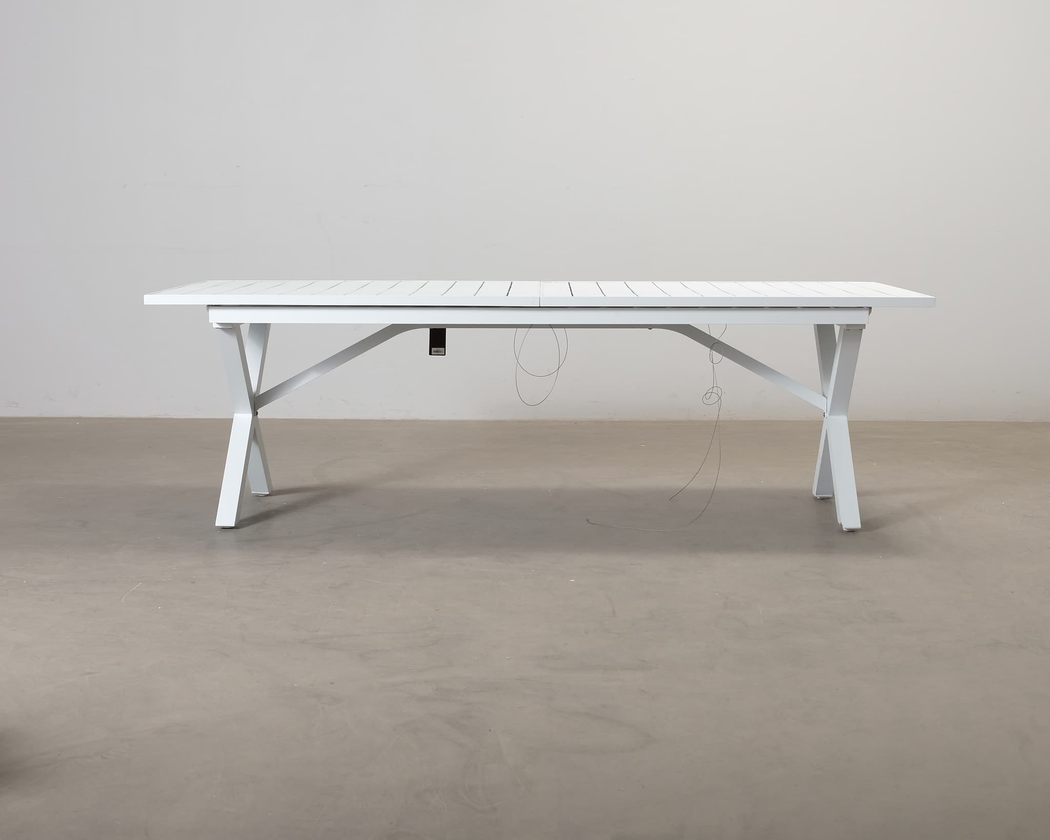 Brafab Hillmond terassipöytä 238 cm valkoinen