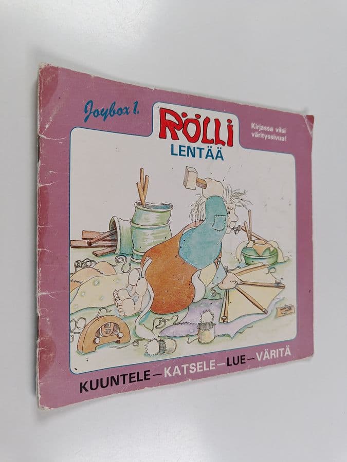 Allu Tuppurainen : Rölli lentää