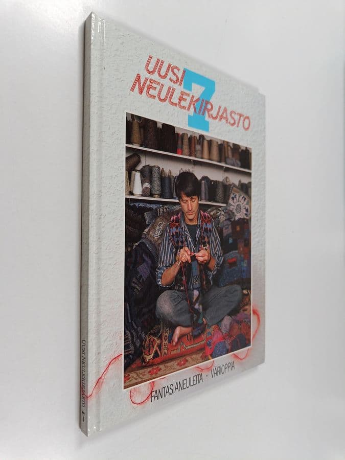 Uusi neulekirjasto 7 : Fantasianeuleita