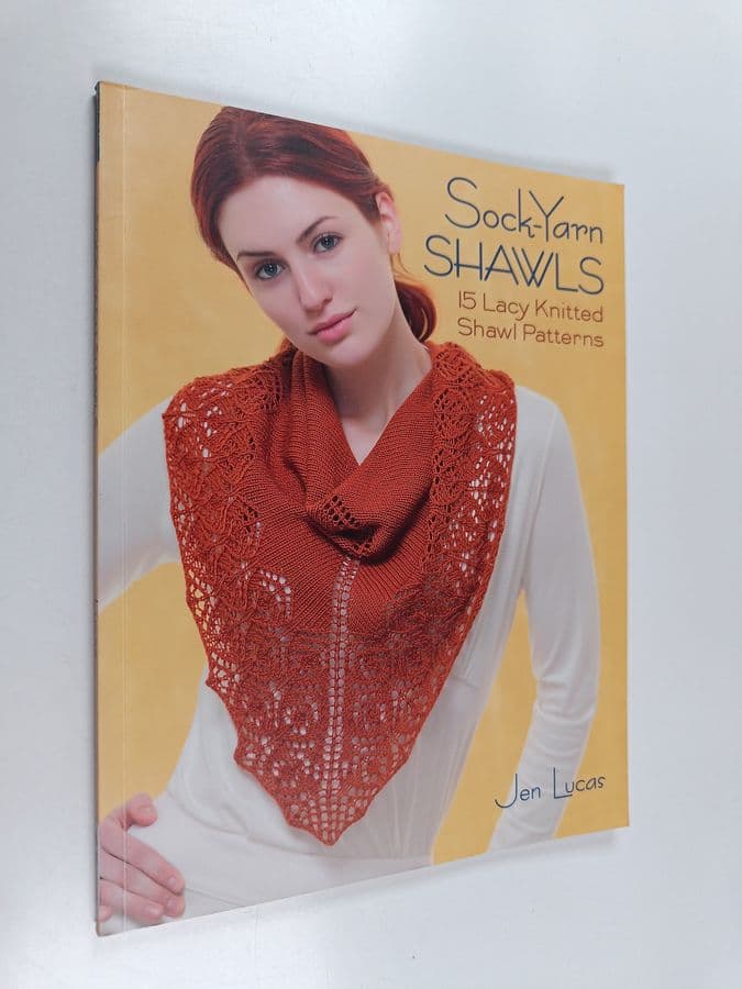 Jen Lucas : Sock-yarn Shawls : 15 Lacy Knitted Shawl Patterns
