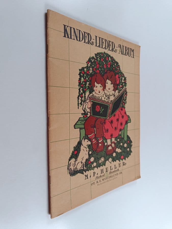 M. P. Heller : Kinder-Lieder-Album : Kokoelma lastenlauluja = En samling barnsånger : Op 50 : 46 suosittua lastenlaulua pianonsoiton ...