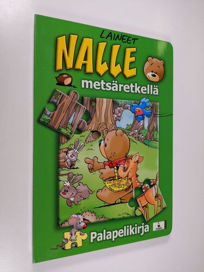 Jan Ivens : Nalle metsäretkellä : palapelikirja