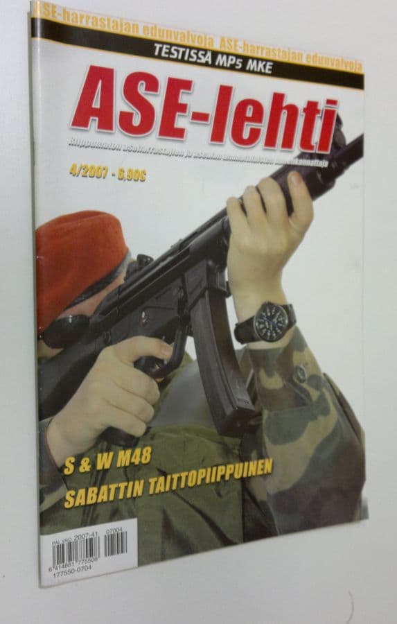 Ase-lehti n:o 4/2007 : Suomen asehistoriallinen seura ry:n jäsenlehti
