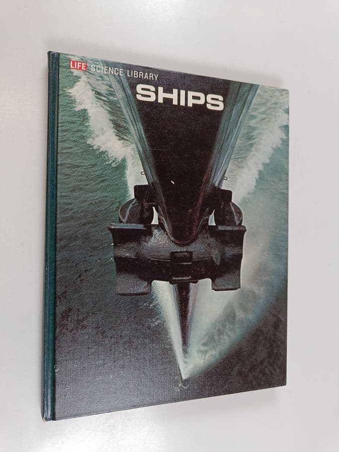 Robert O'Brien ym. : Ships