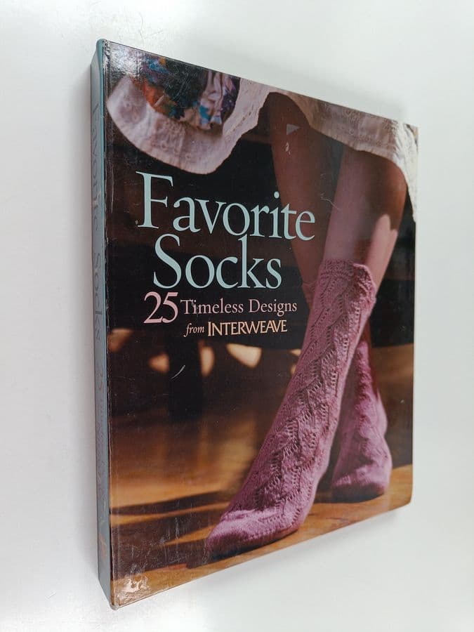 Favorite socks : 25 timeless designs from Interweave