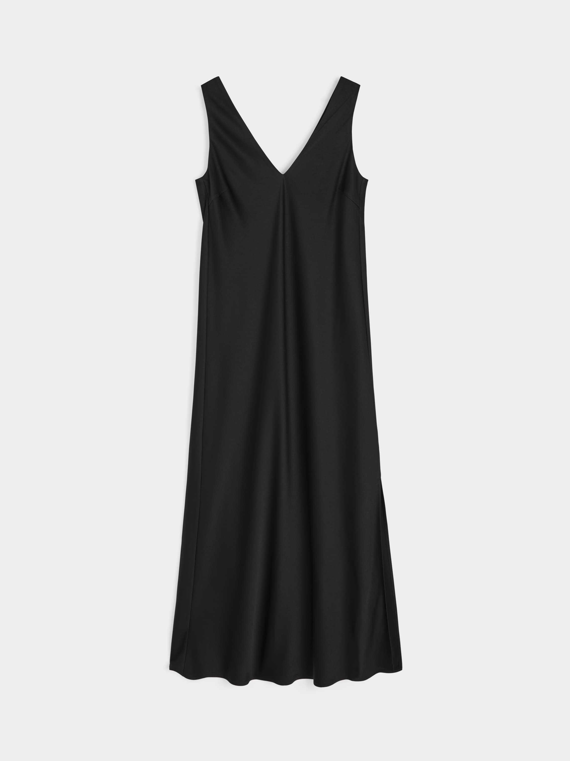 EXCLUSIVE: Levita maxi dress
