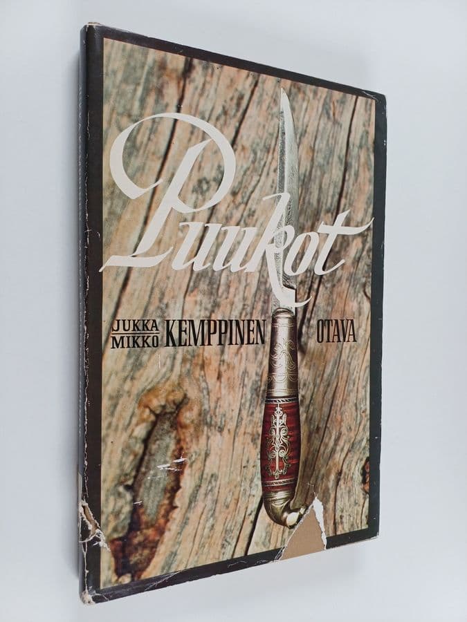 Jukka Kemppinen : Puukot