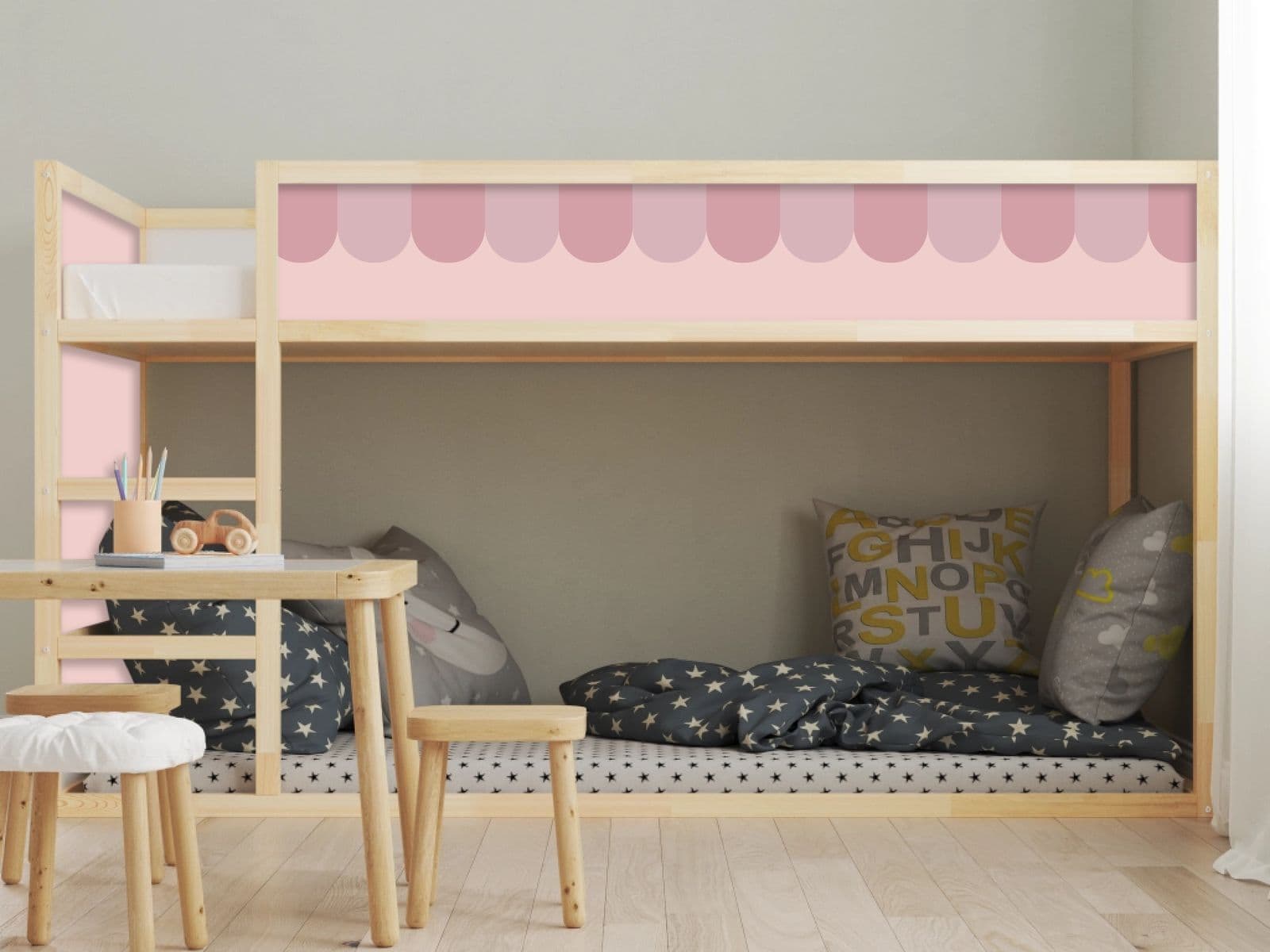 Itsekiinnittyvät tarrat – Ikea KURA -sänkyyn / Raidallinen simpukkakuosi