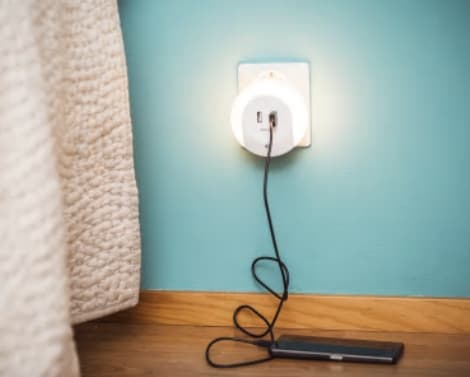 Airam Dover Yövalo 7xled 2xusb Sensor