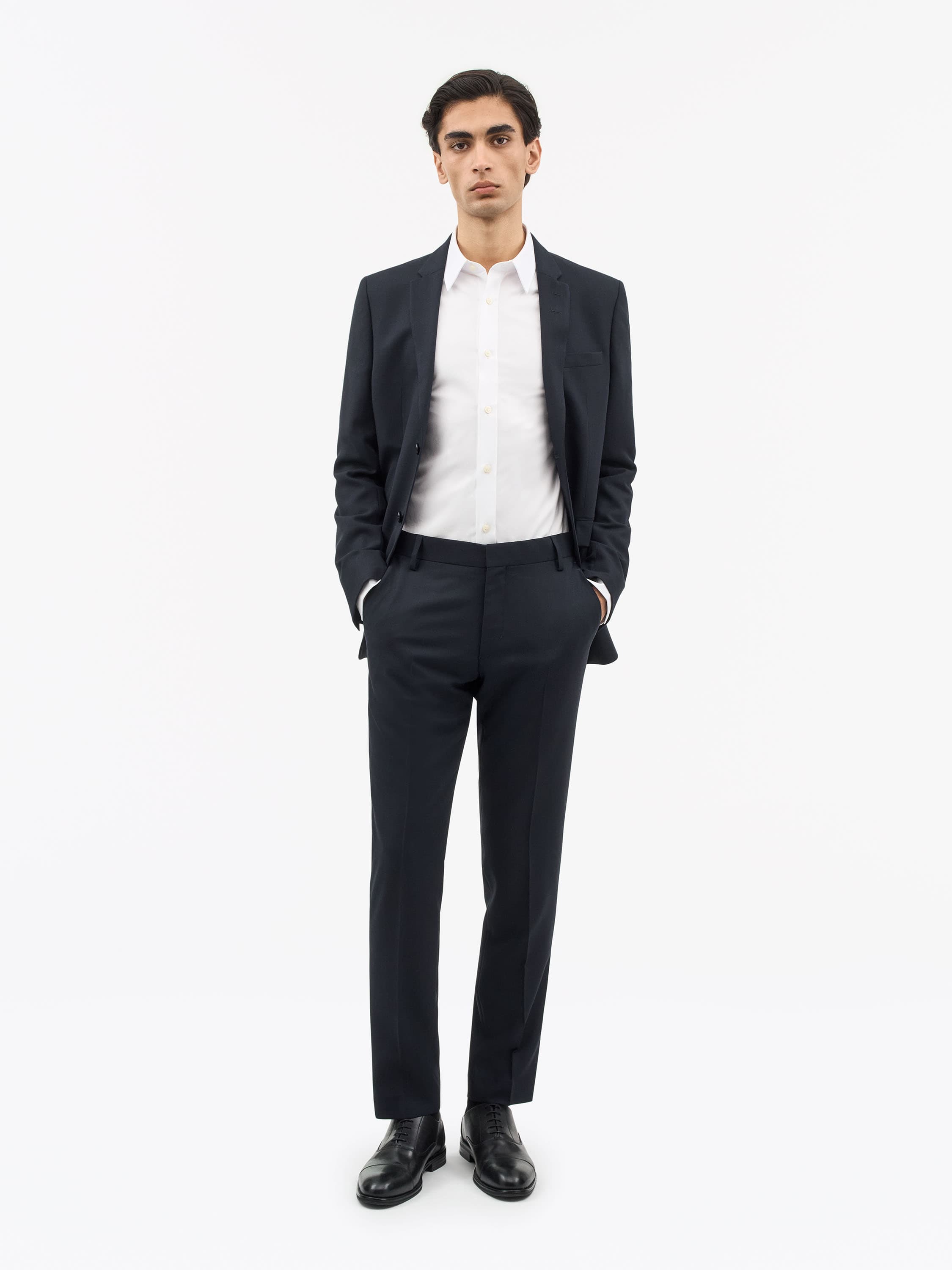 Tenutas Slim-Fit Trousers